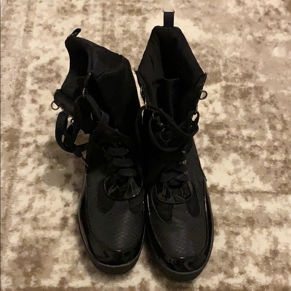 Combat Boots - Picture 2 of 8